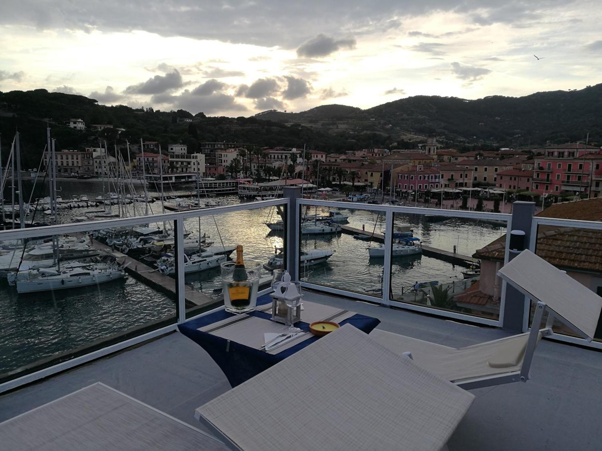 Hotel Belmare Porto Azzurro Dış mekan fotoğraf